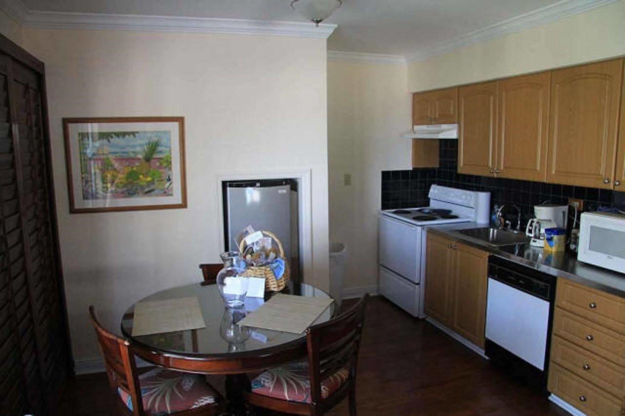 Tarpon Flats Inn & Marina - คีย์ลาร์โก ภายนอก รูปภาพ