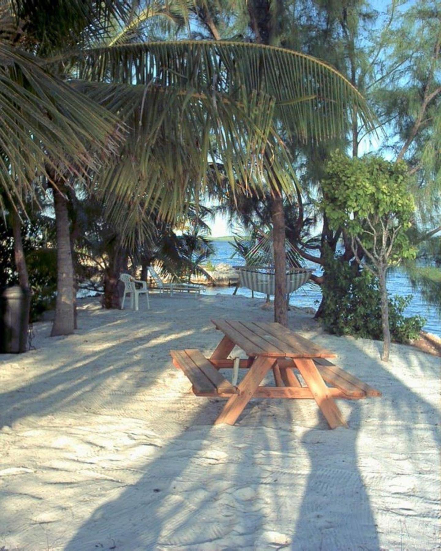 Tarpon Flats Inn & Marina - คีย์ลาร์โก ภายนอก รูปภาพ